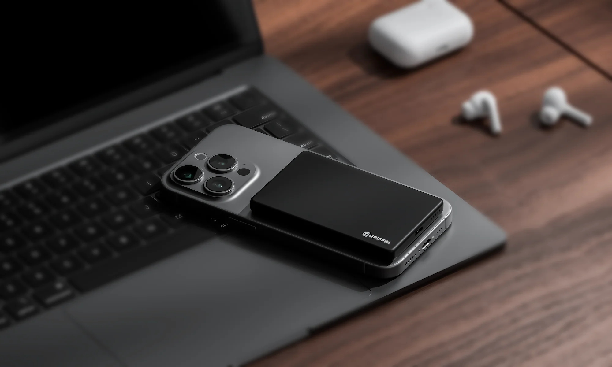 Griffin Slim 5000mAh Magnetic Power Bank - Image 6