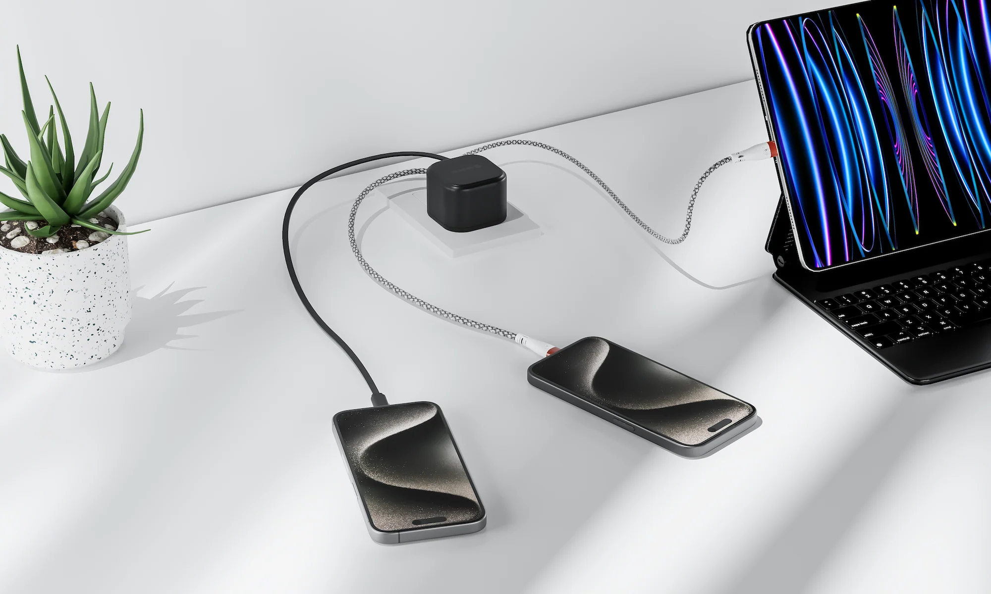 Griffin 35W Wall Charger with Retractable USB-C Cable - Image 6