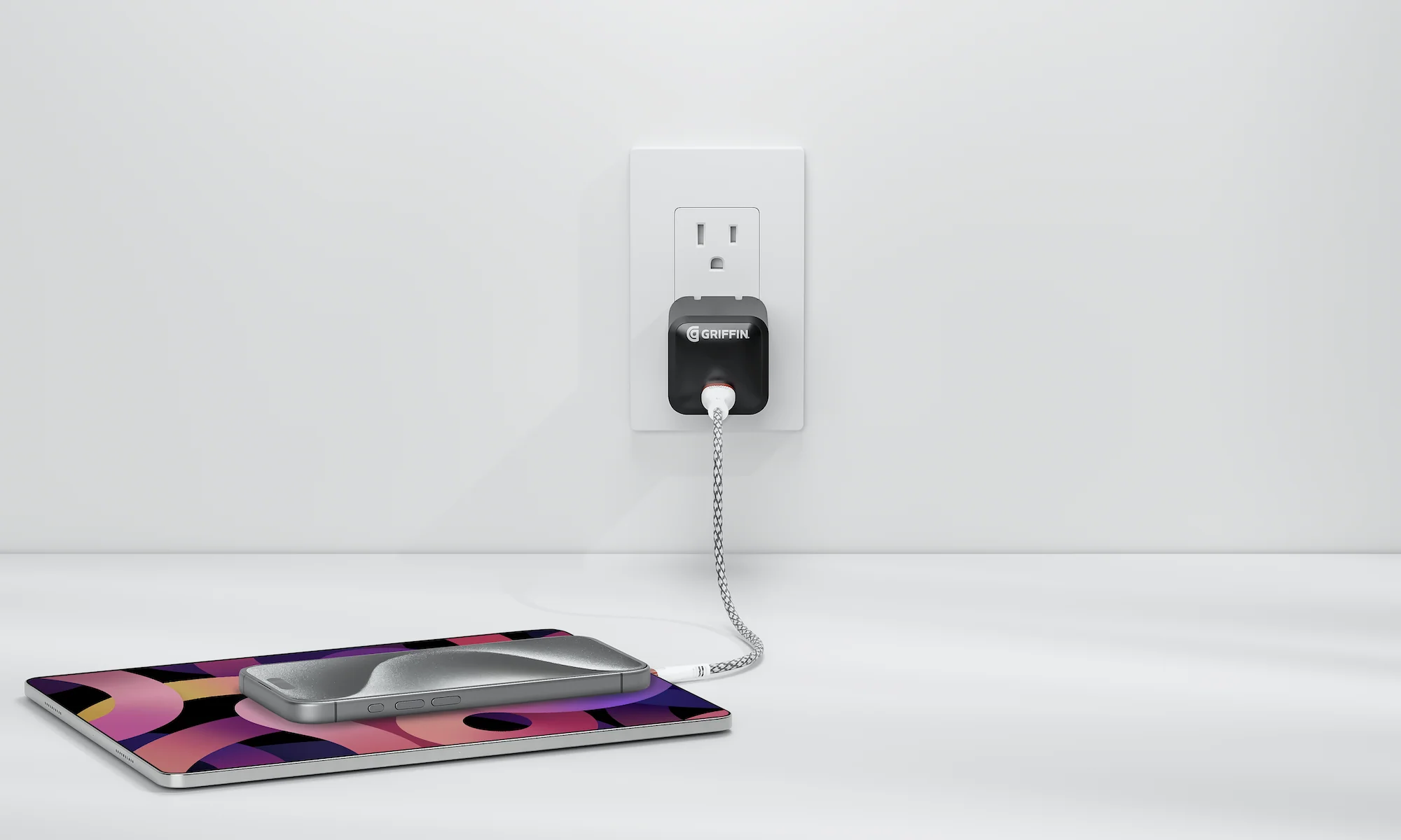 Griffin PowerBlock 45W USB-C Wall Charger - Image 12
